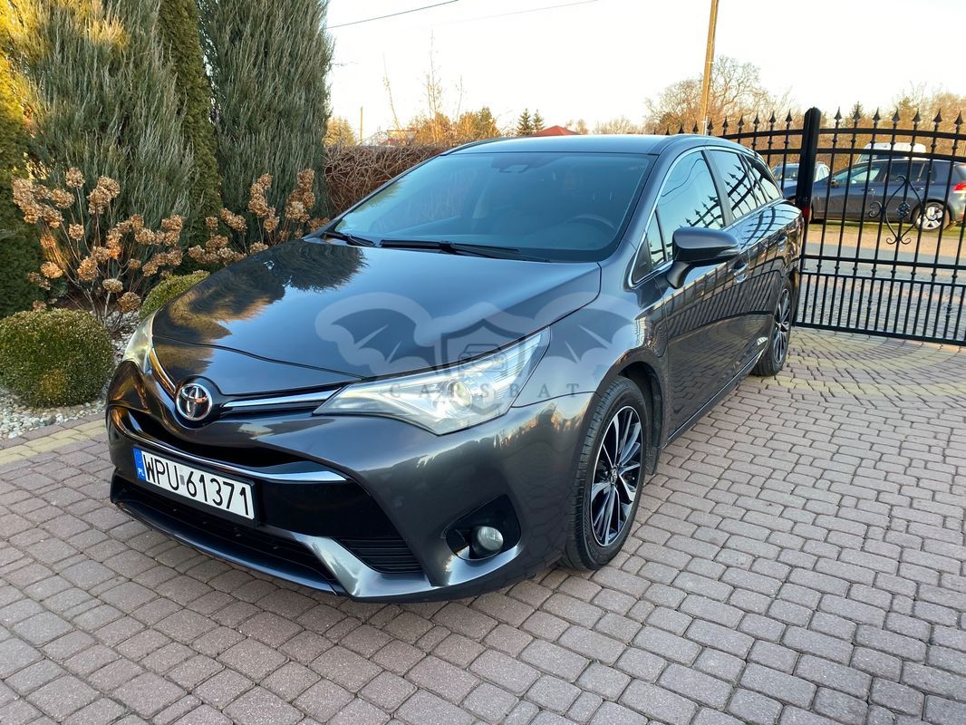 Toyota Avensis III 2.0 D-4D Premium 2018