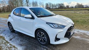 Toyota Yaris IV Hybrid 1.5 Comfort 2021