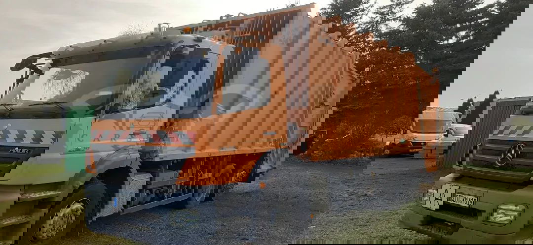 Mercedes-Benz Axor 2010