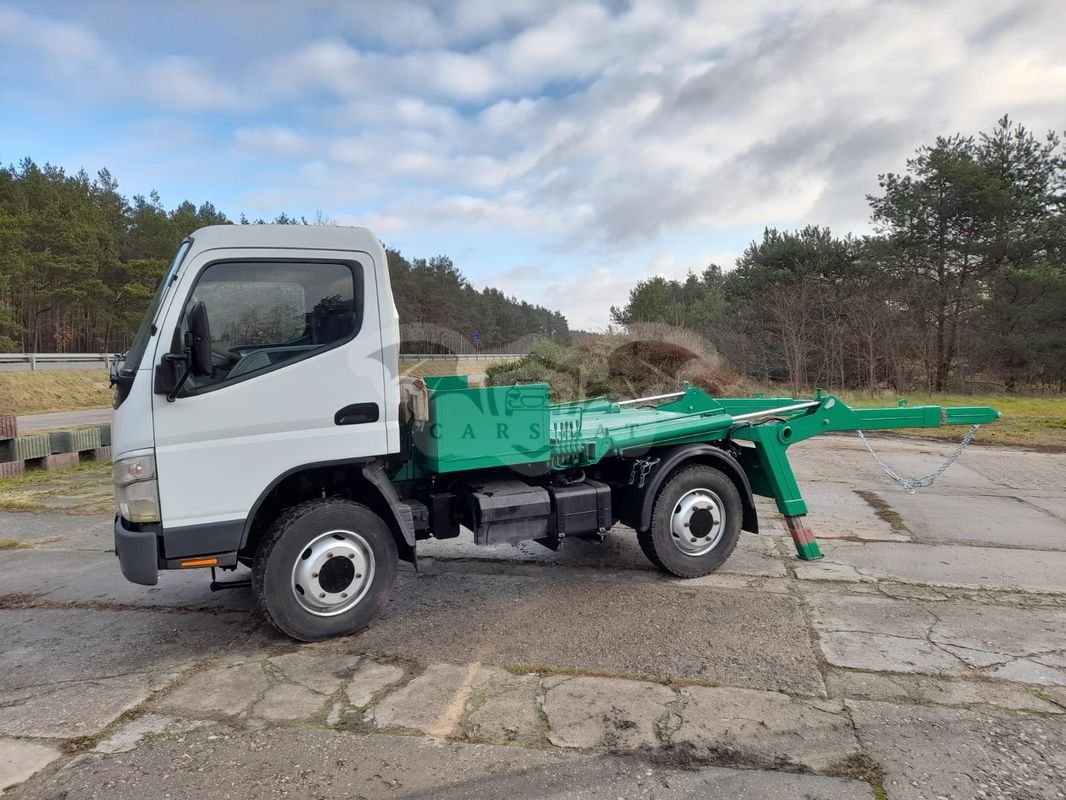 Mitsubishi Fuso Canter 2011