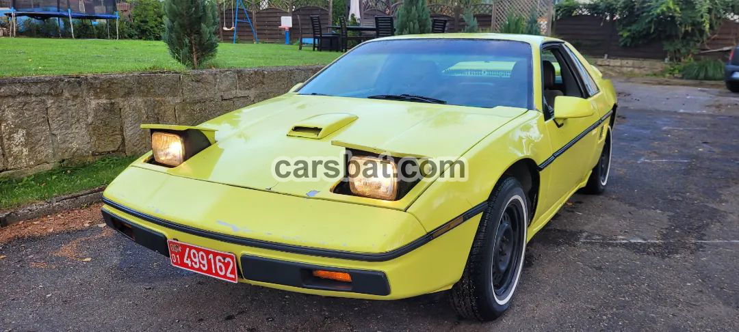 Pontiac Fiero SE (88 Formula) 1986