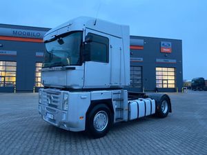 Renault Magnum 2011