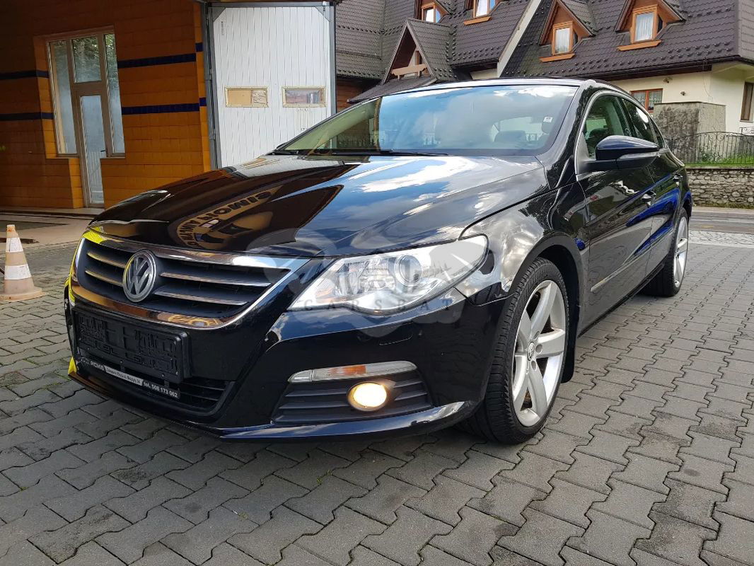 Volkswagen Passat CC 2011
