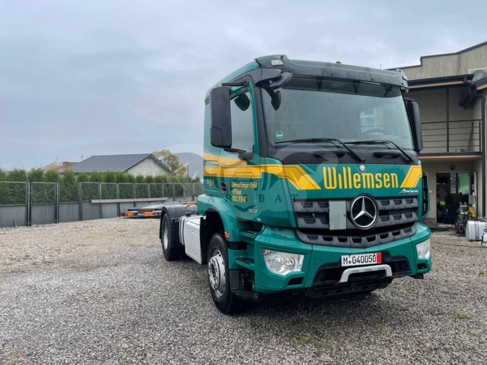 Mercedes-Benz Arocs 2015