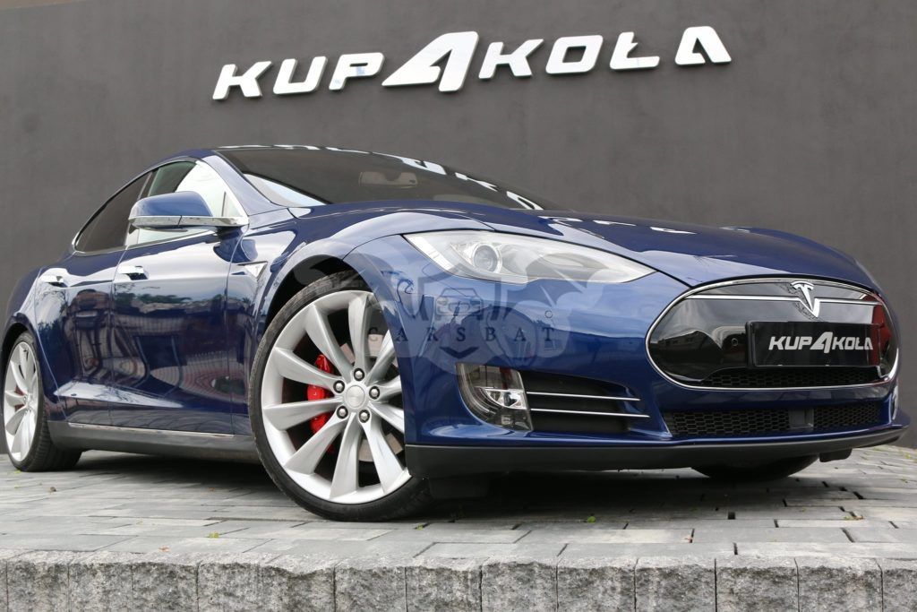 Tesla Model S D Performance 2015
