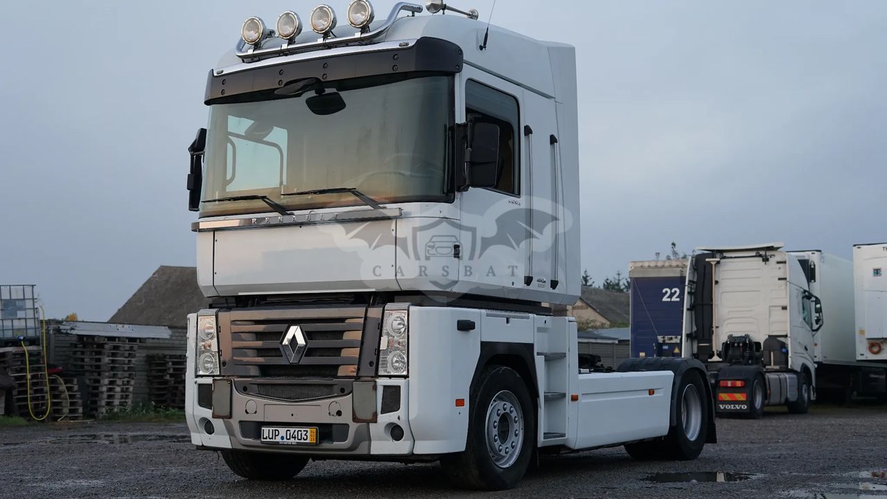 Renault Magnum 2012