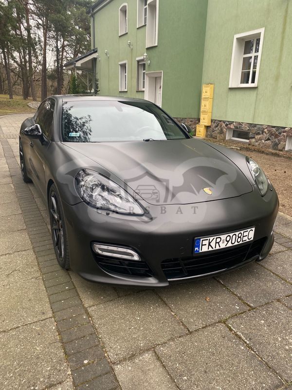 Porsche Panamera GTS 2013