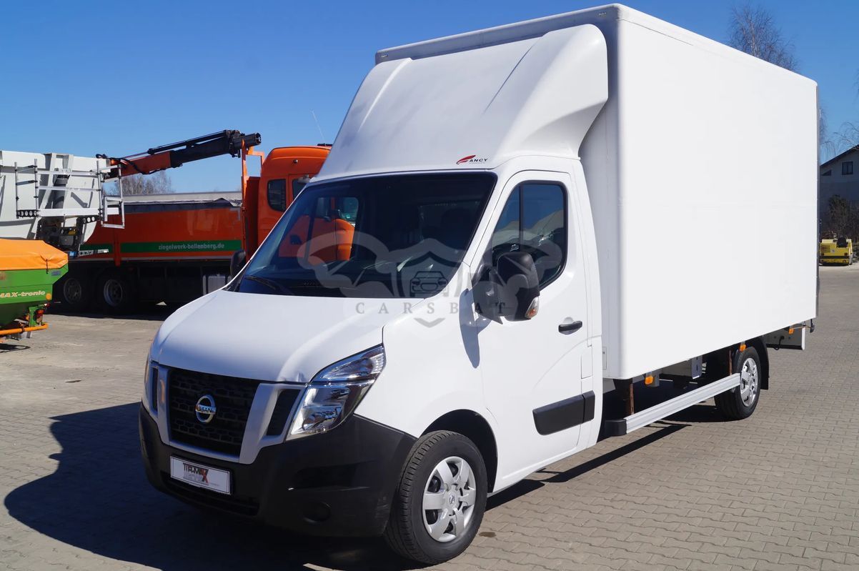 Nissan NV400 2018