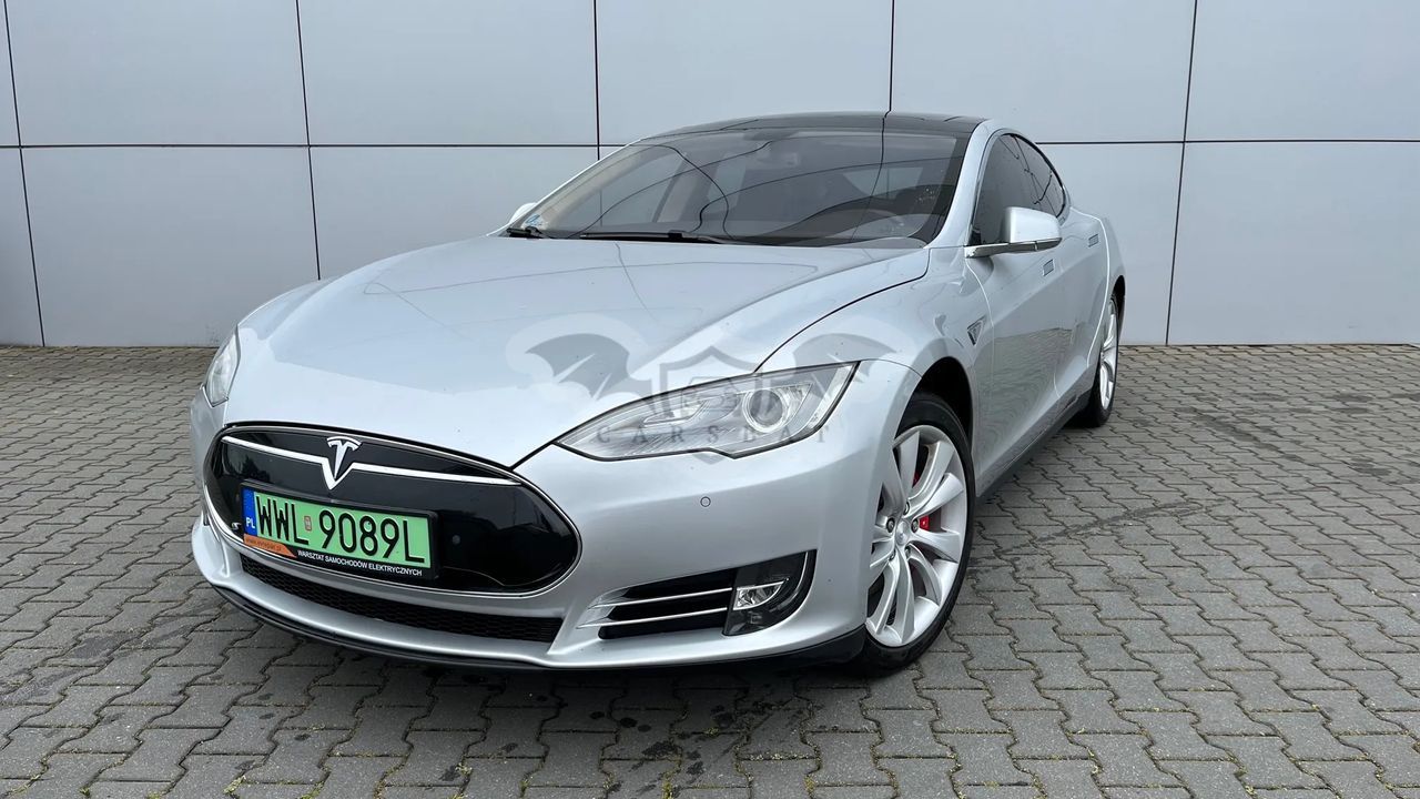 Tesla Model S D 2014