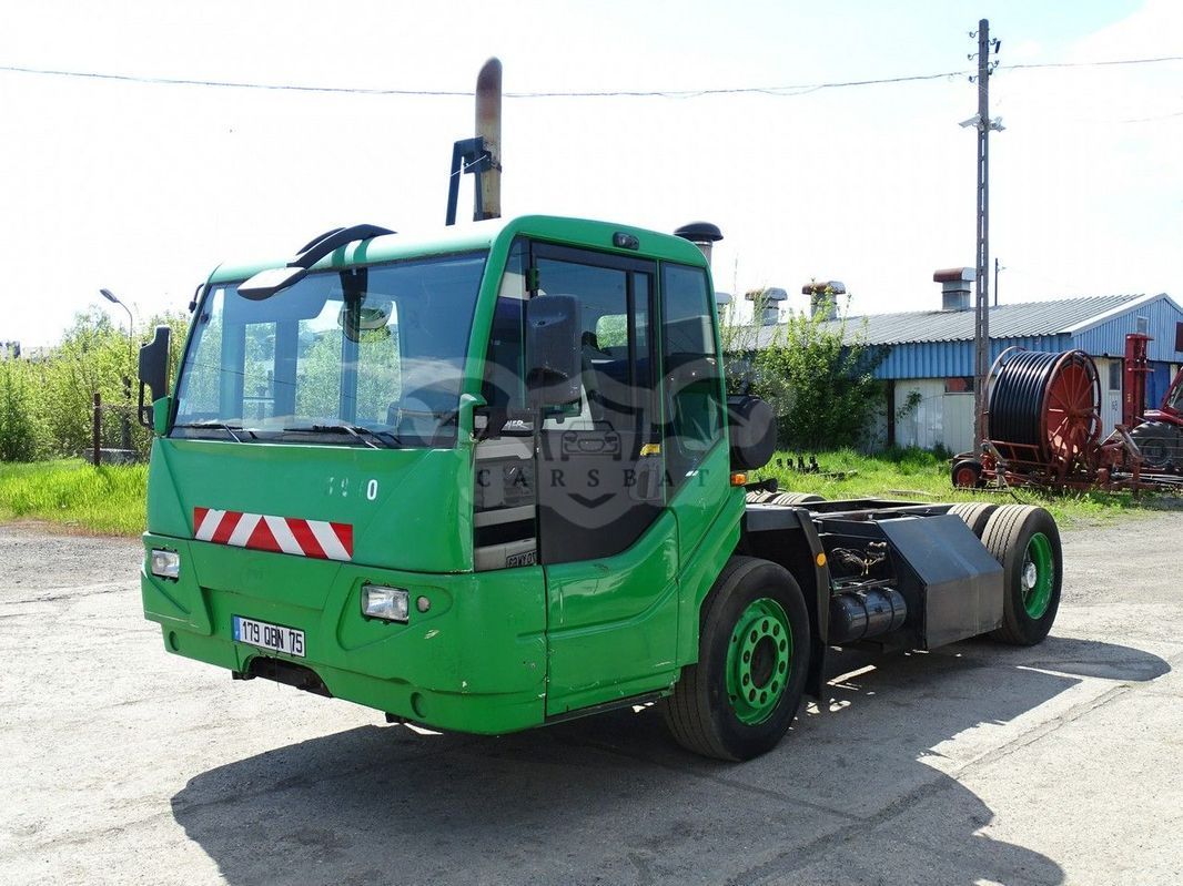 Renault Pvi rama pod zabudowę sprowadzony 2004