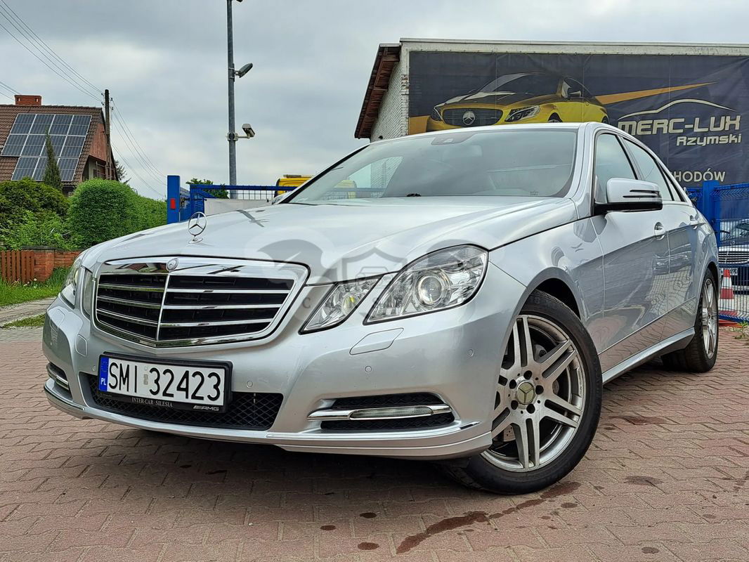 Mercedes-Benz E W212 500 4Matic 7G-TRONIC Elegance 2010