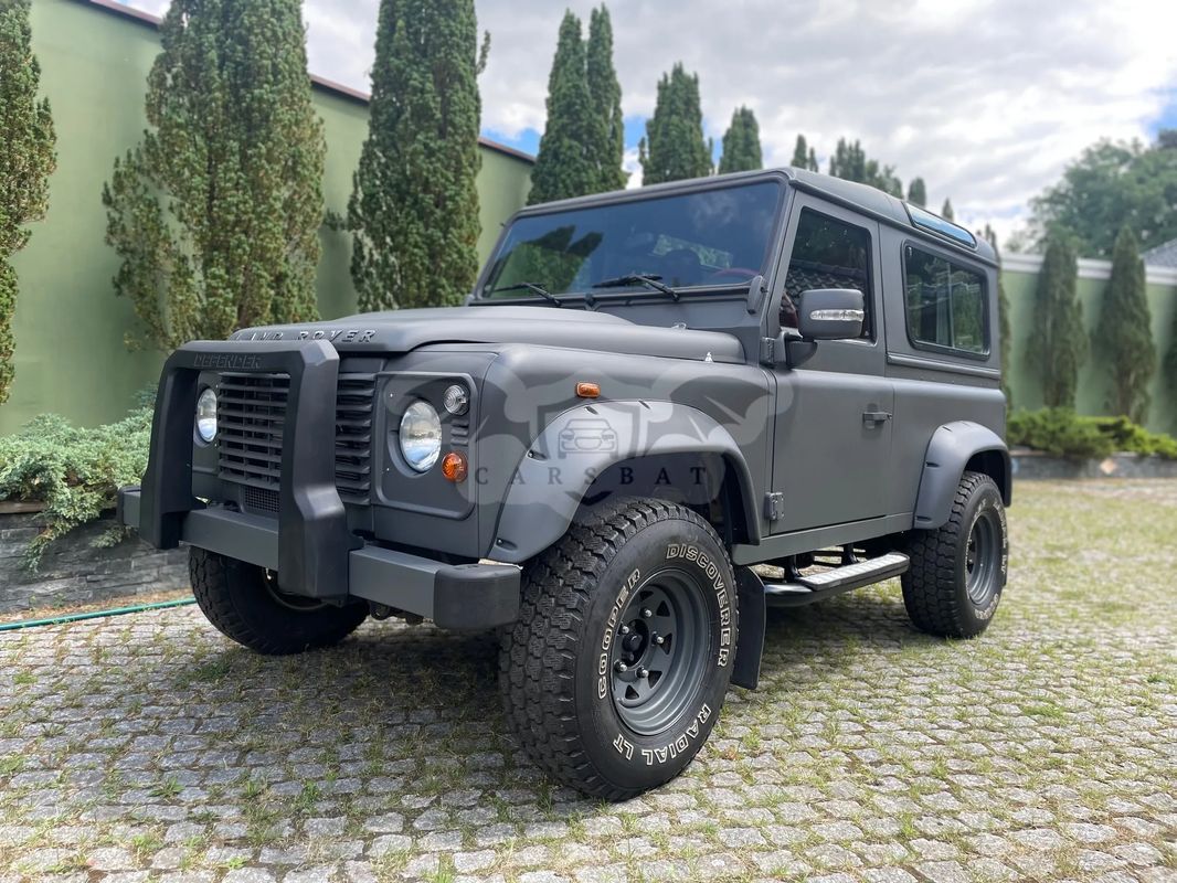 Land Rover Defender 2009