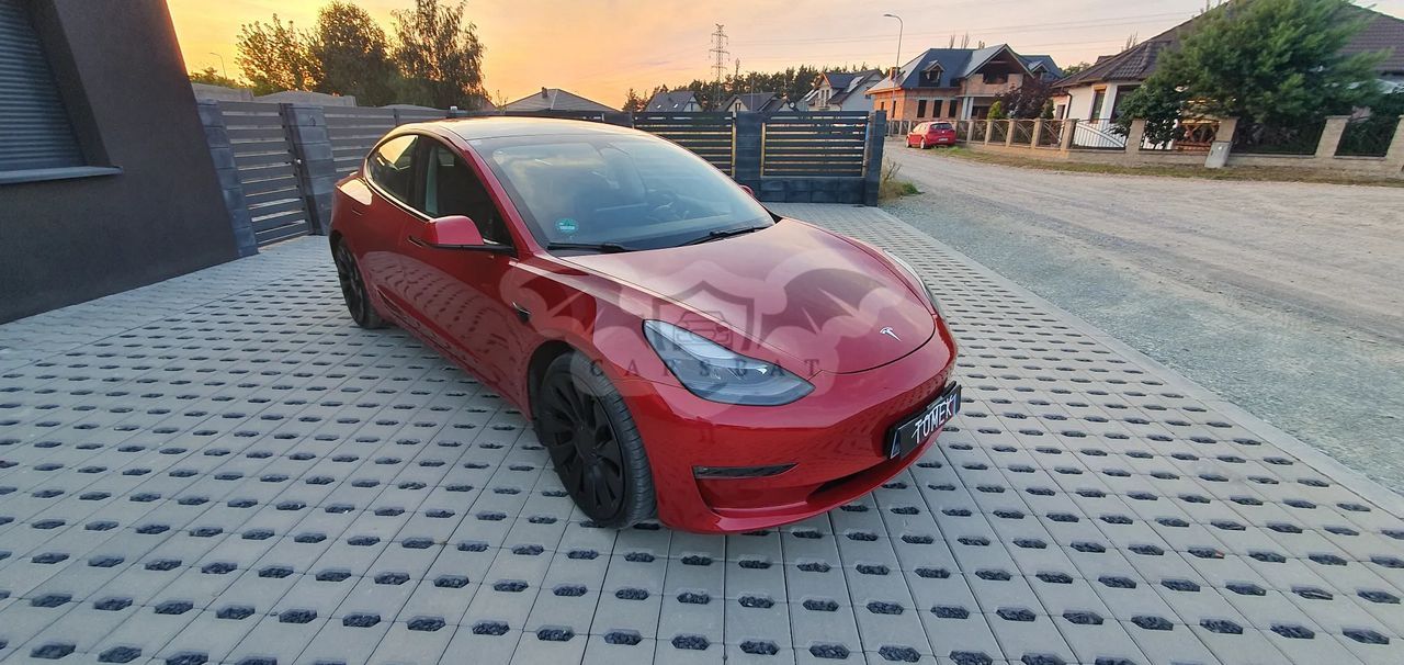 Tesla Model 3 2021