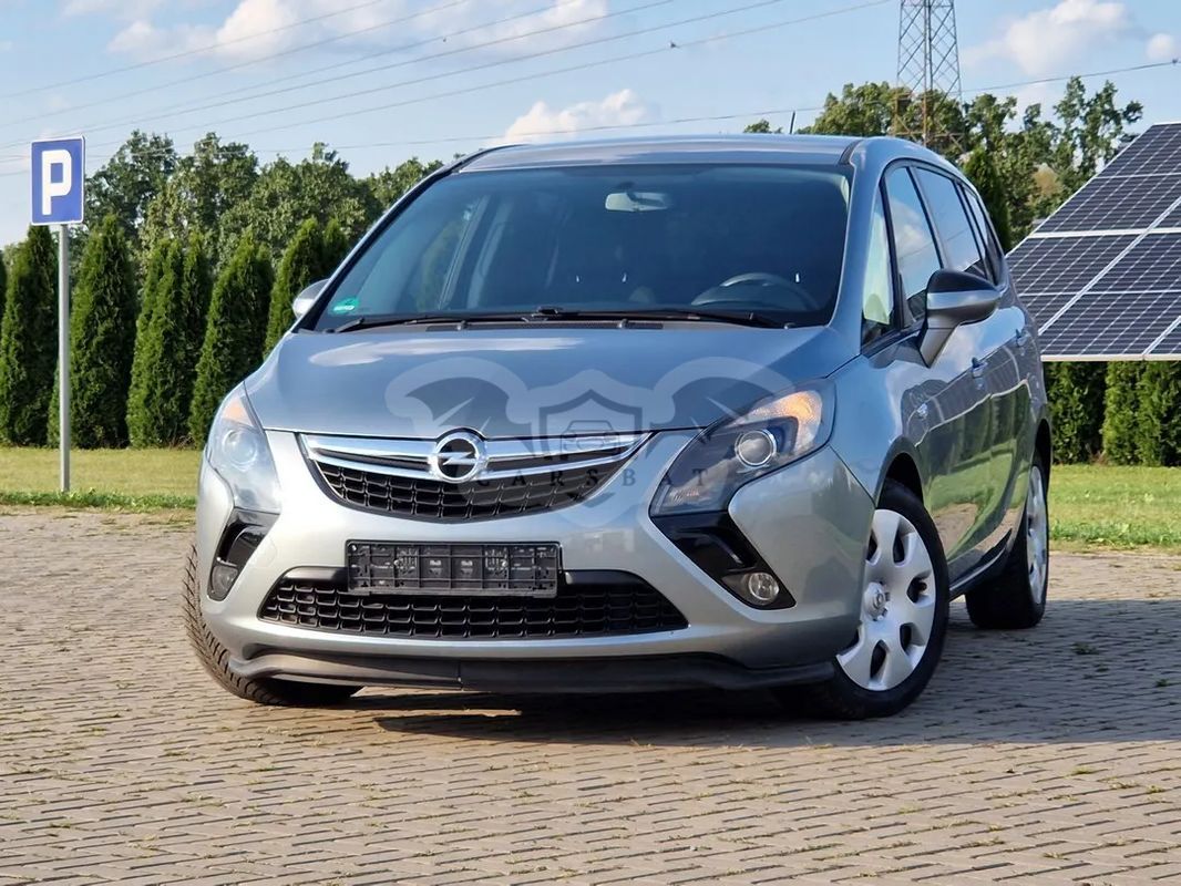 Opel Zafira C 1.4 T Enjoy 2012