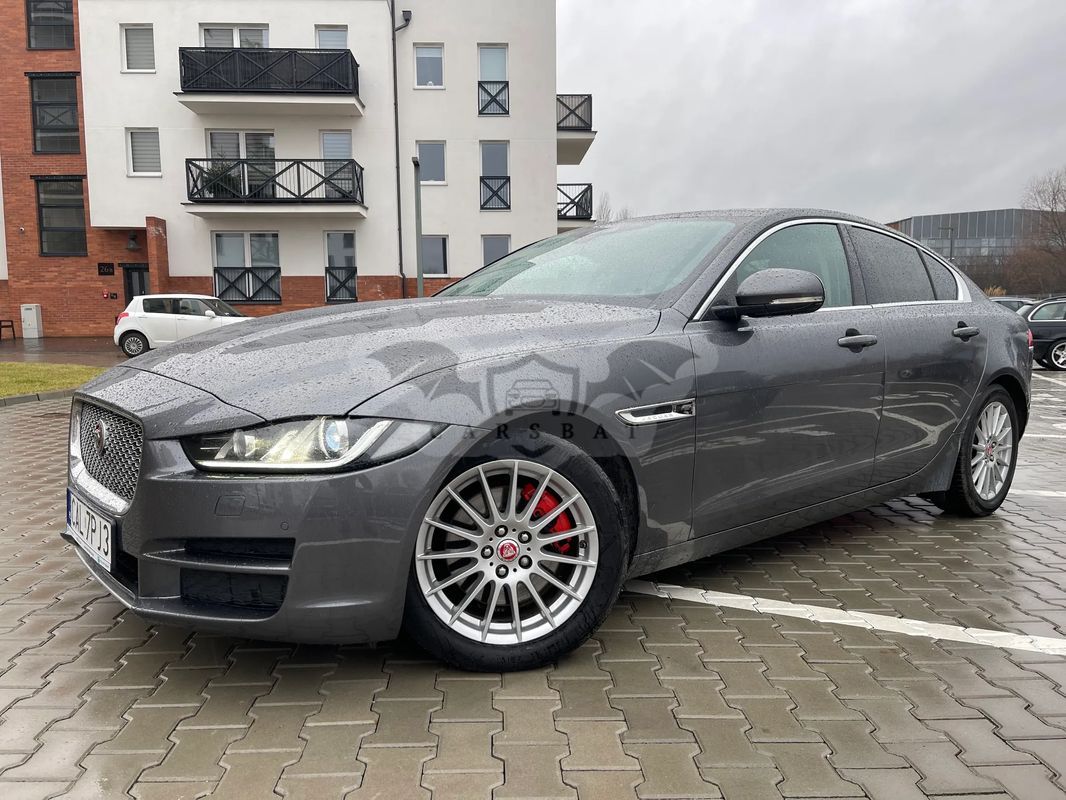 Jaguar XE 2.0 D Prestige 2017