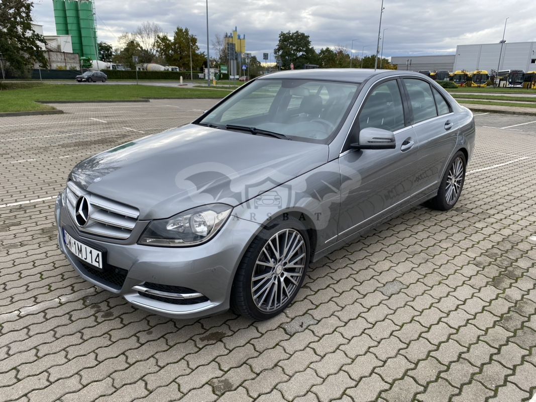Mercedes-Benz C W204 180 CGI BlueEff Avantgarde 2012