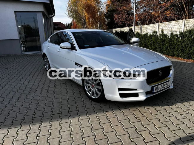 Jaguar XE 2.0 D180 SE 2019