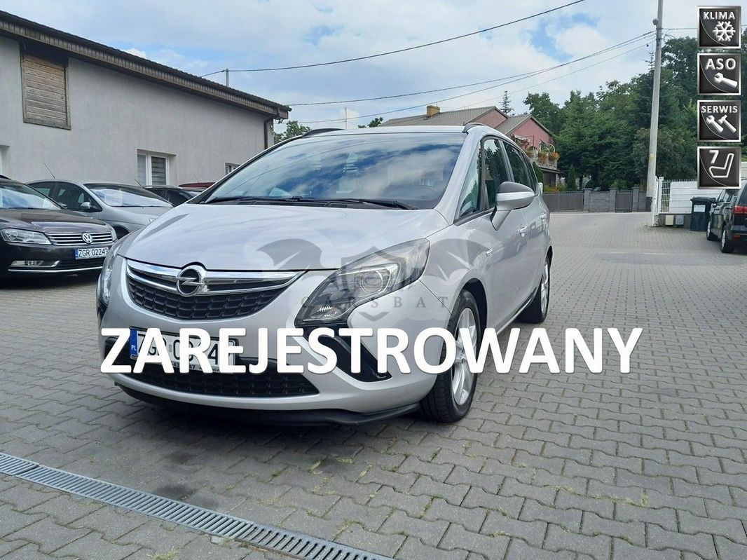 Opel Zafira C 2013