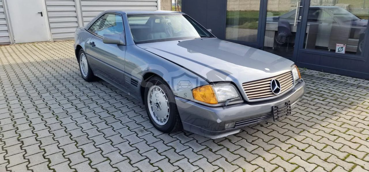 Mercedes-Benz SL R129 1990