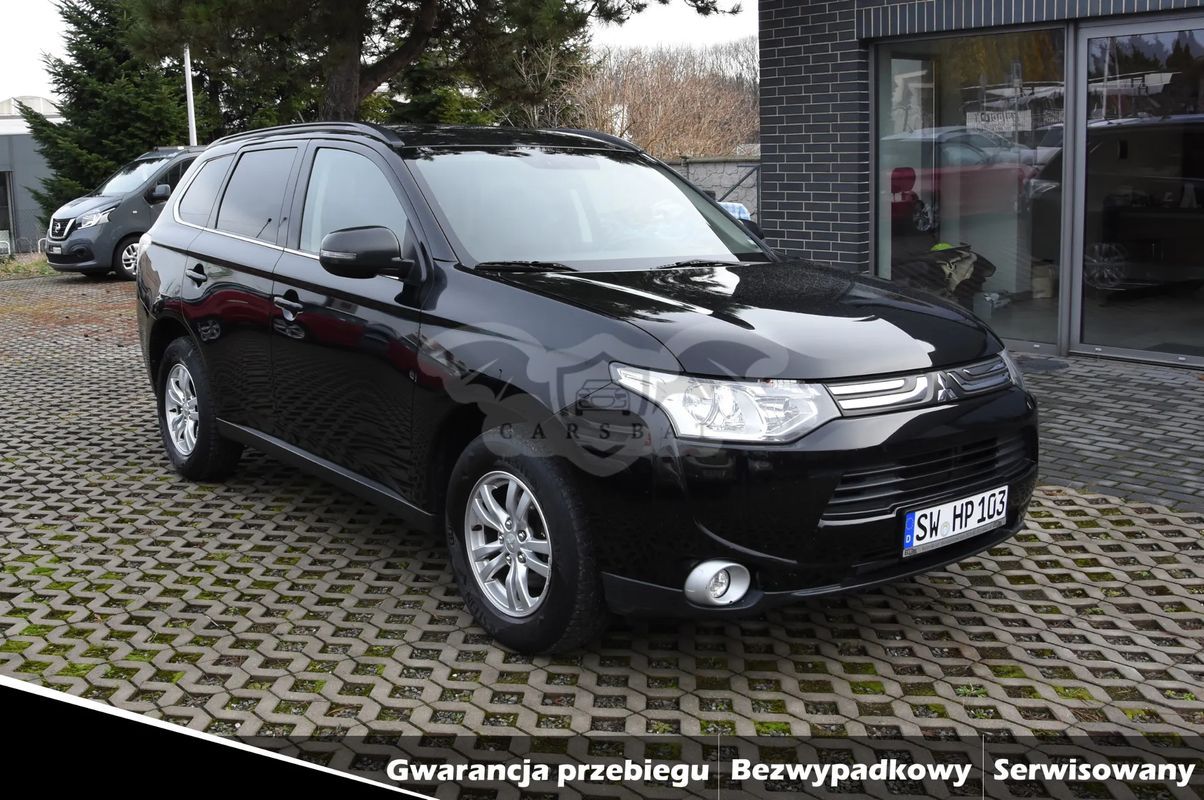 Mitsubishi Outlander II 2.0 4WD CVT Plus 2013