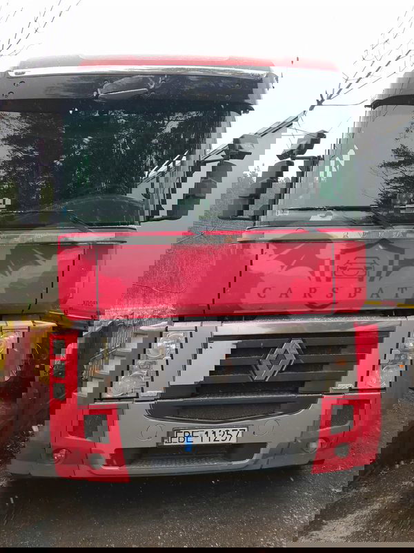 Renault Magnum 2013