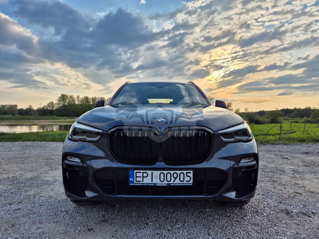 BMW X5 M50i 2021