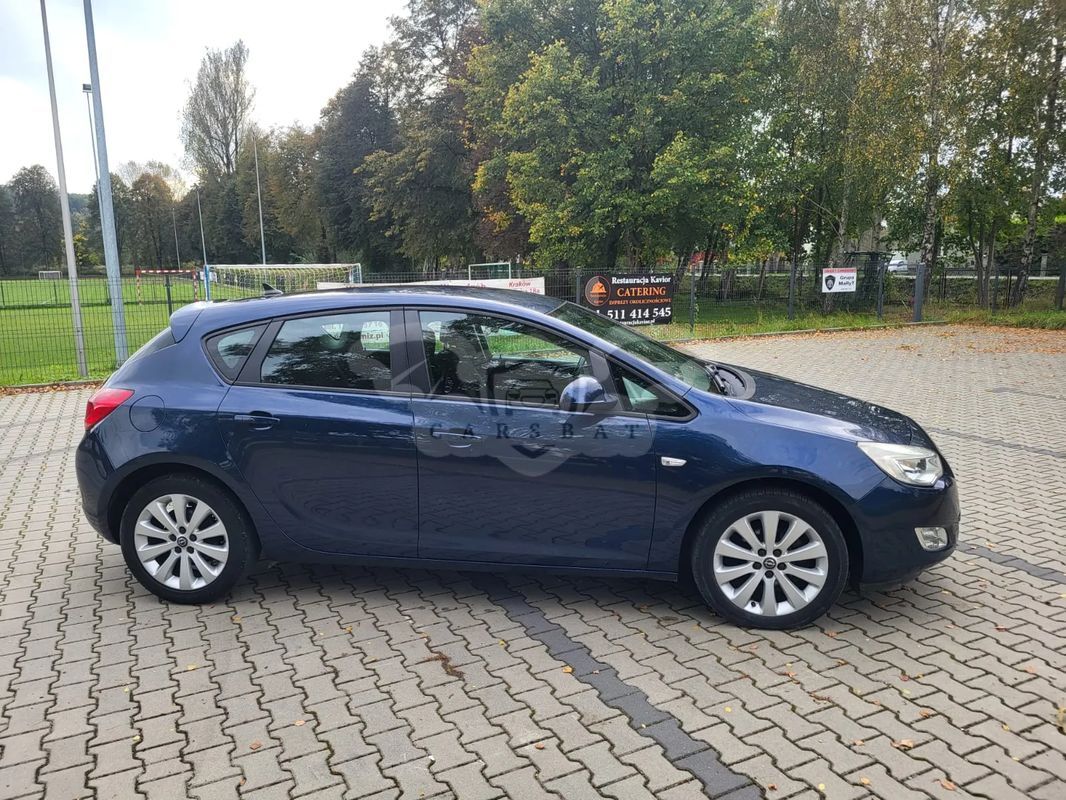 Opel Astra J 1.4 Turbo Cosmo 2010