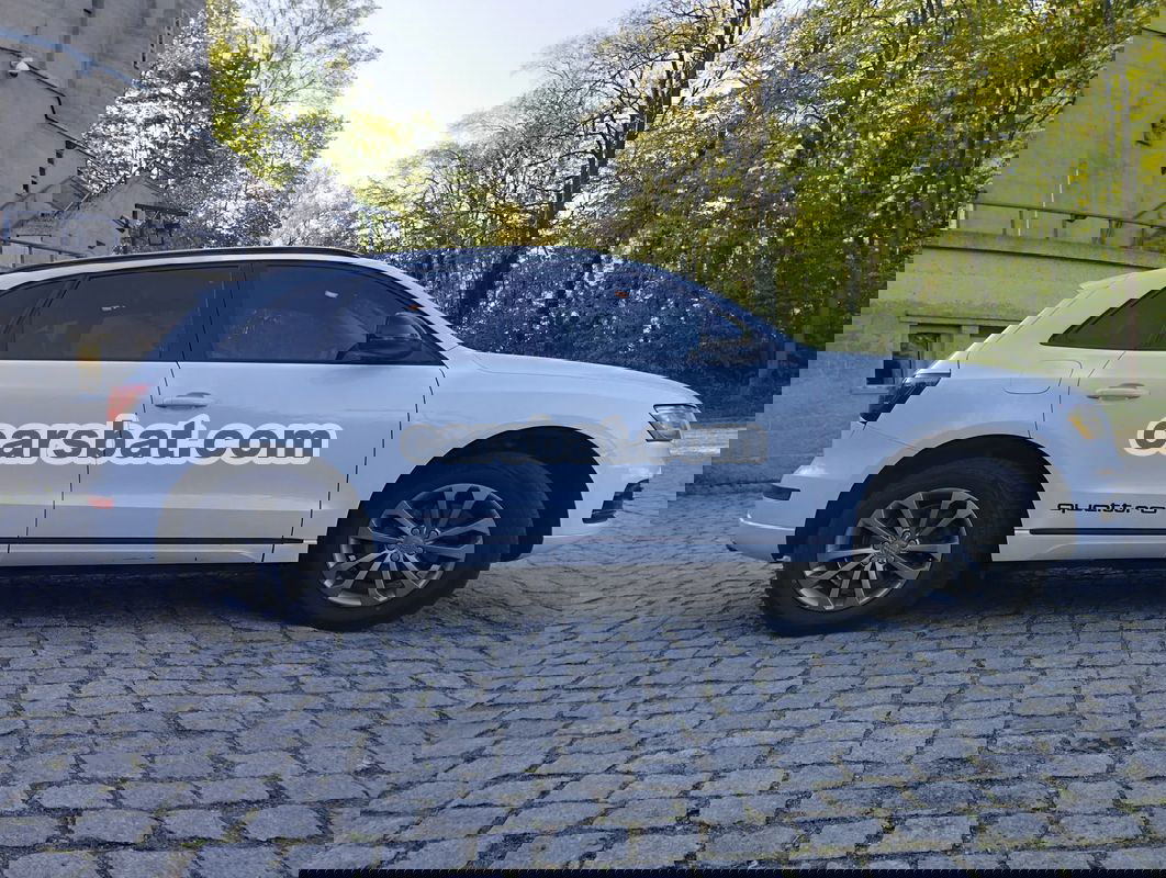 WA1LFAFP8DA069695 | White Audi Q5 8R 2.0 TFSI Quattro
