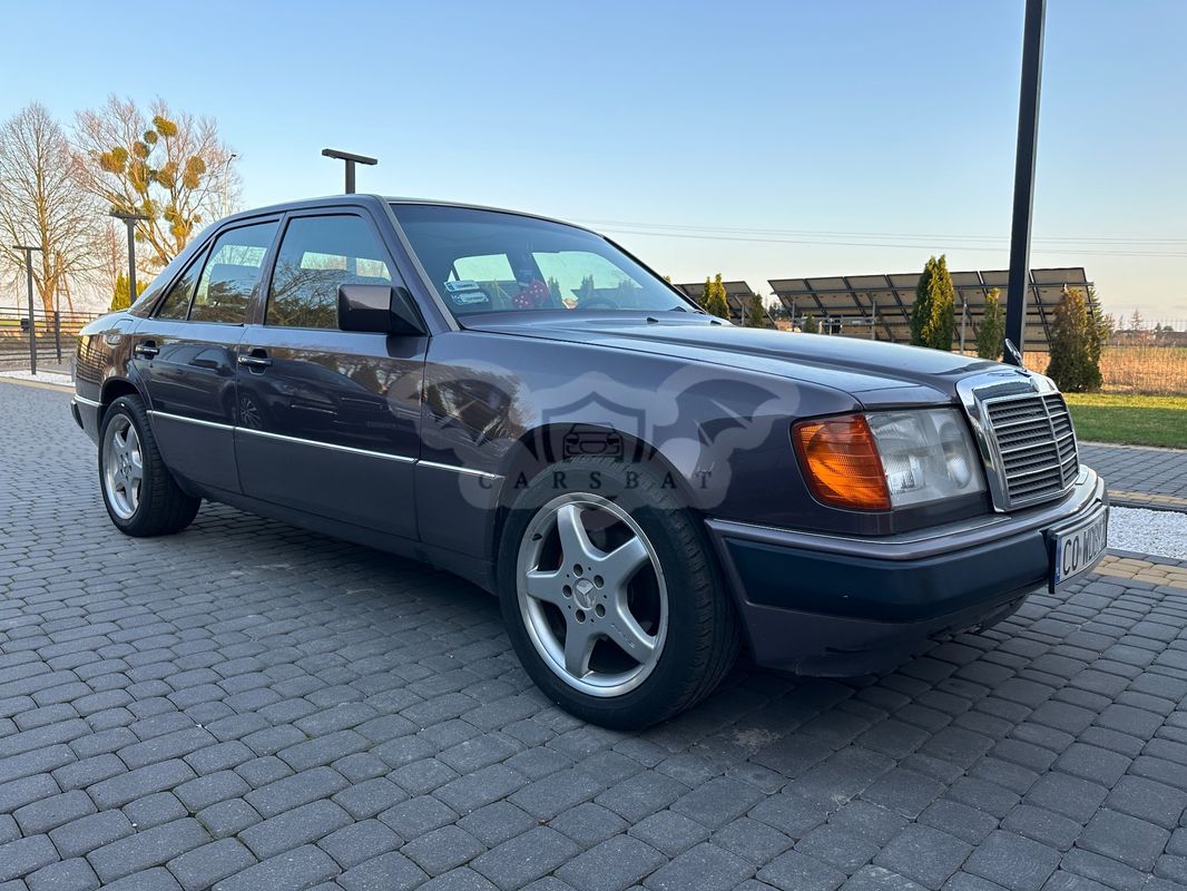 Mercedes-Benz E 1992