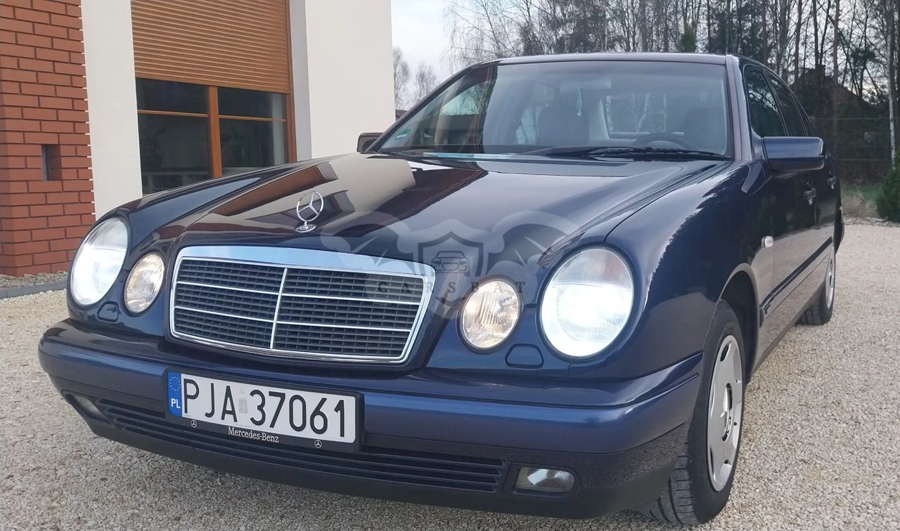 Mercedes-Benz E W210 240 Classic 1998