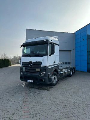 Mercedes-Benz Actros 2023