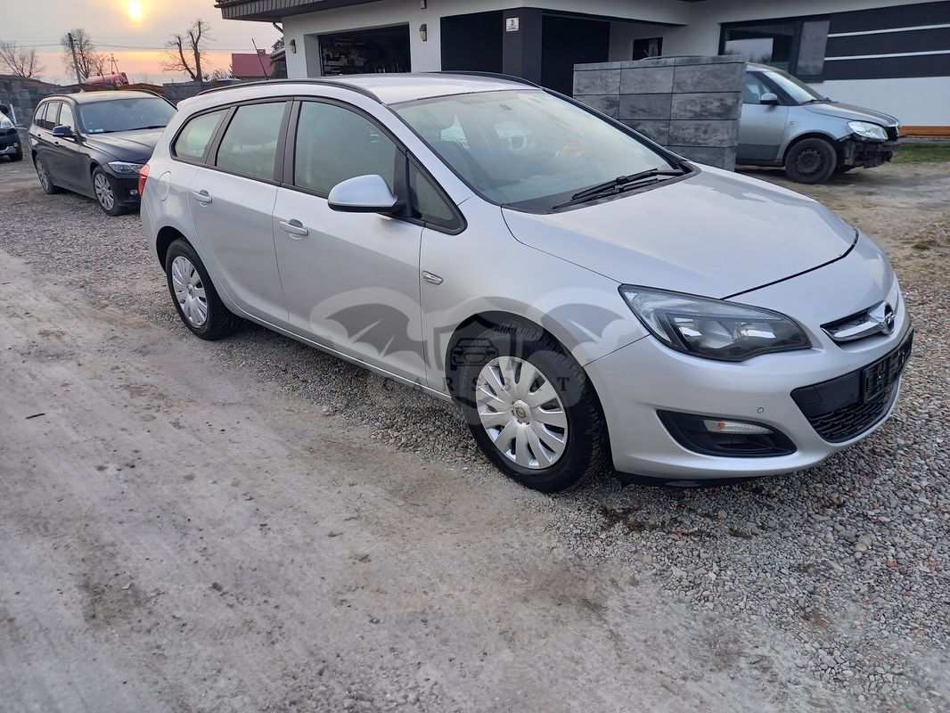 Opel Astra J 1.7 CDTI DPF Active 2013