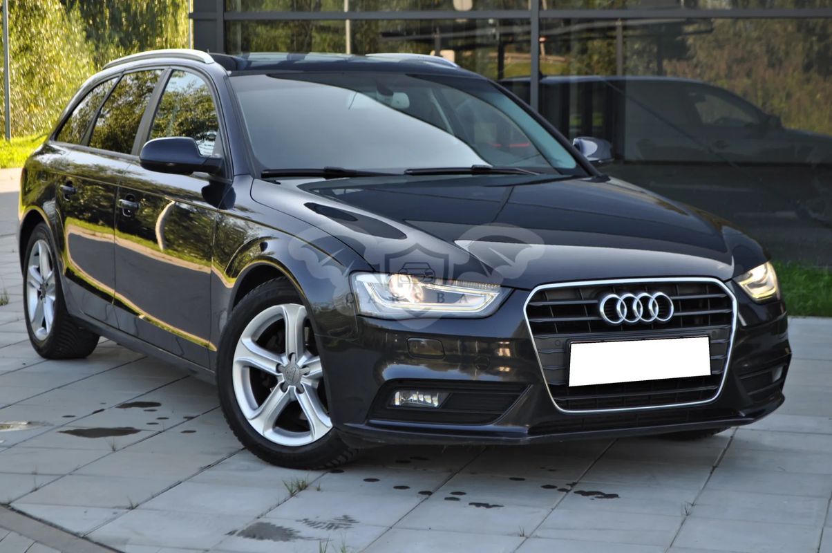 Audi A4 B8 Avant 2.0 TDI DPF multitronic Ambition 2012