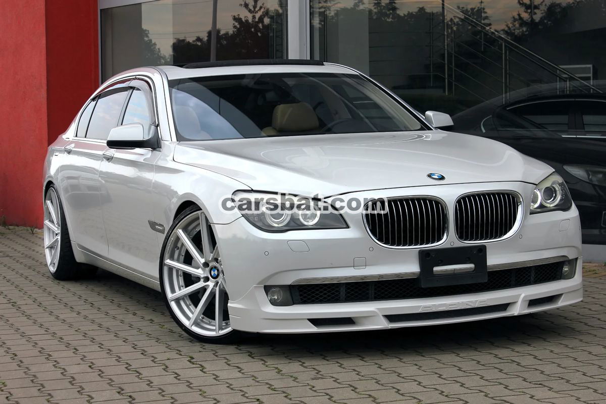 Kyosho 1:18 BMW 7シリーズ750Li（F02）インペリアルブルー