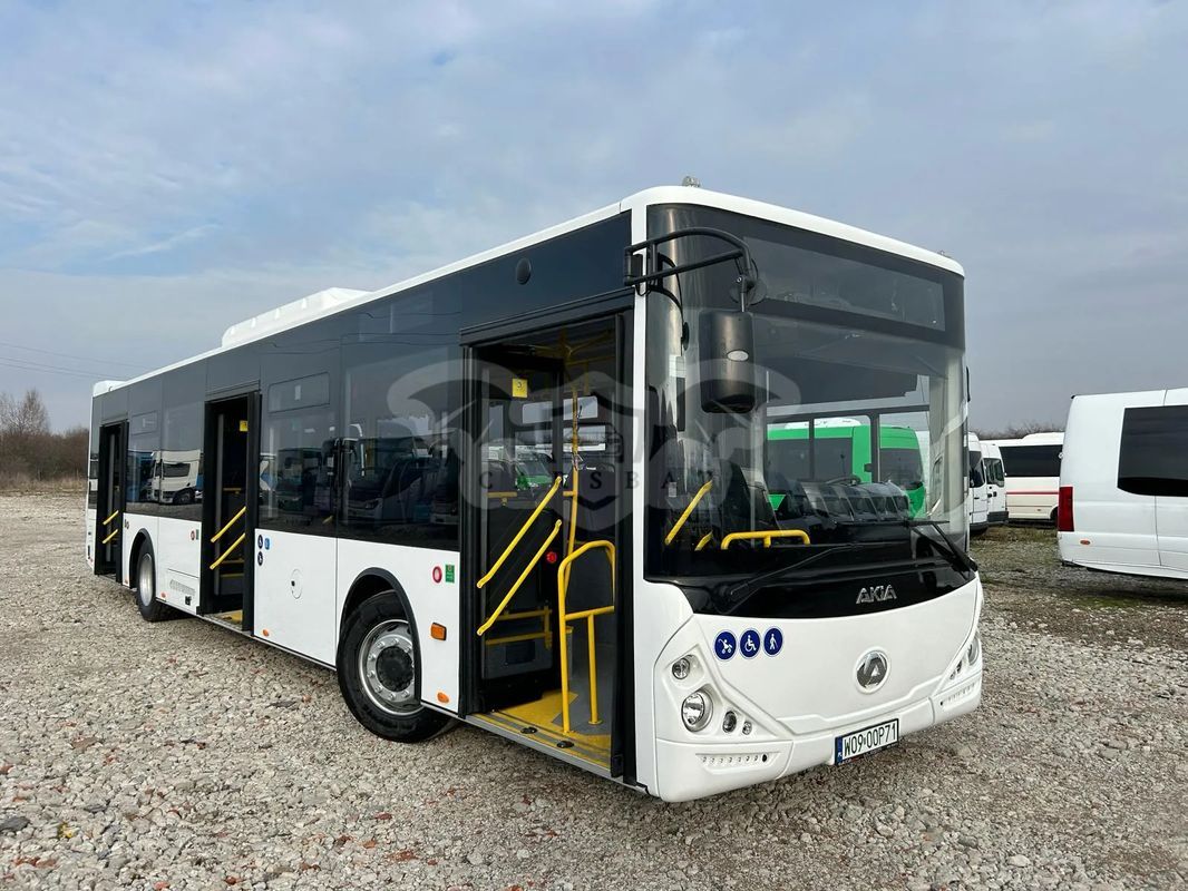 Mercedes-benz Akia 12 2024