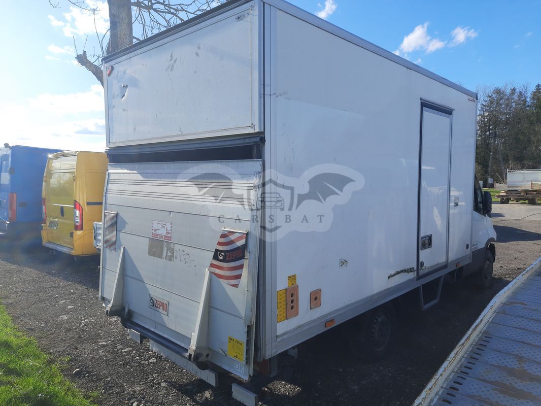 Iveco Daily 33 S 13 D 2015