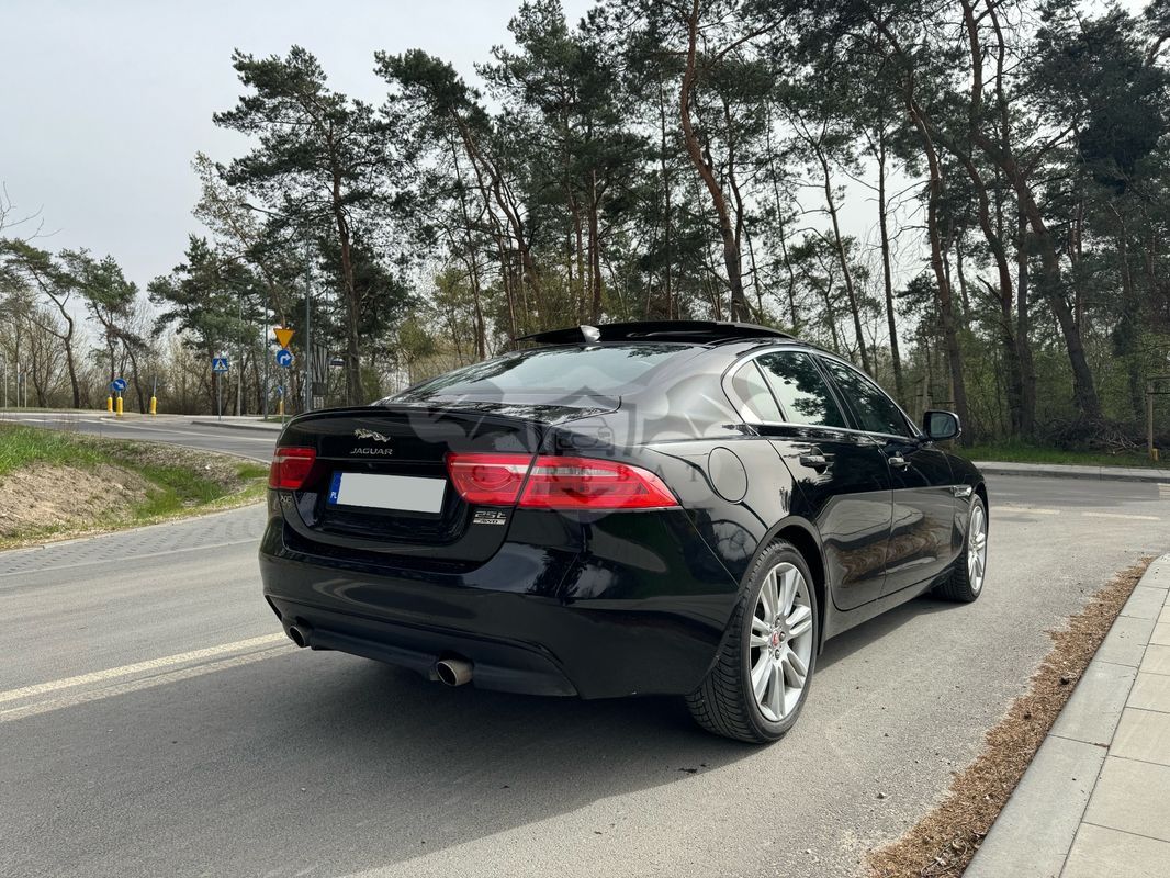 Jaguar XE 2.0 P300 AWD SE 2019