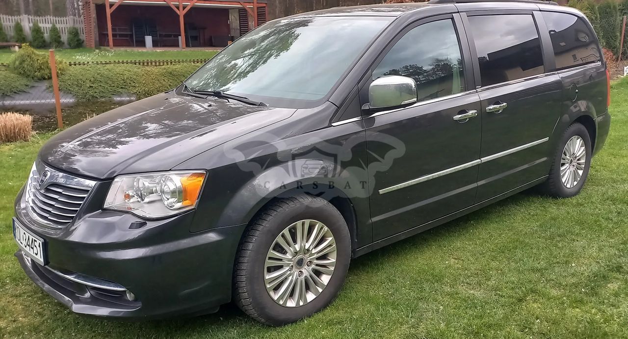 Lancia Voyager 2.8CRD Gold 2011