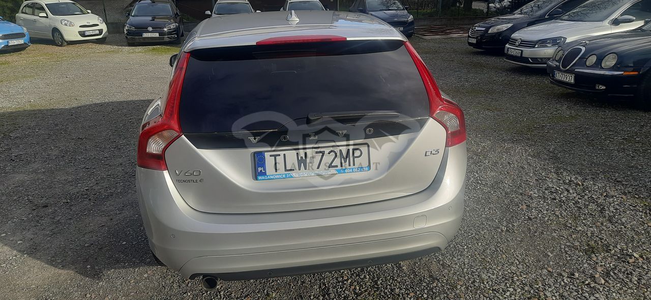 Volvo V60 I D3 Momentum 2013