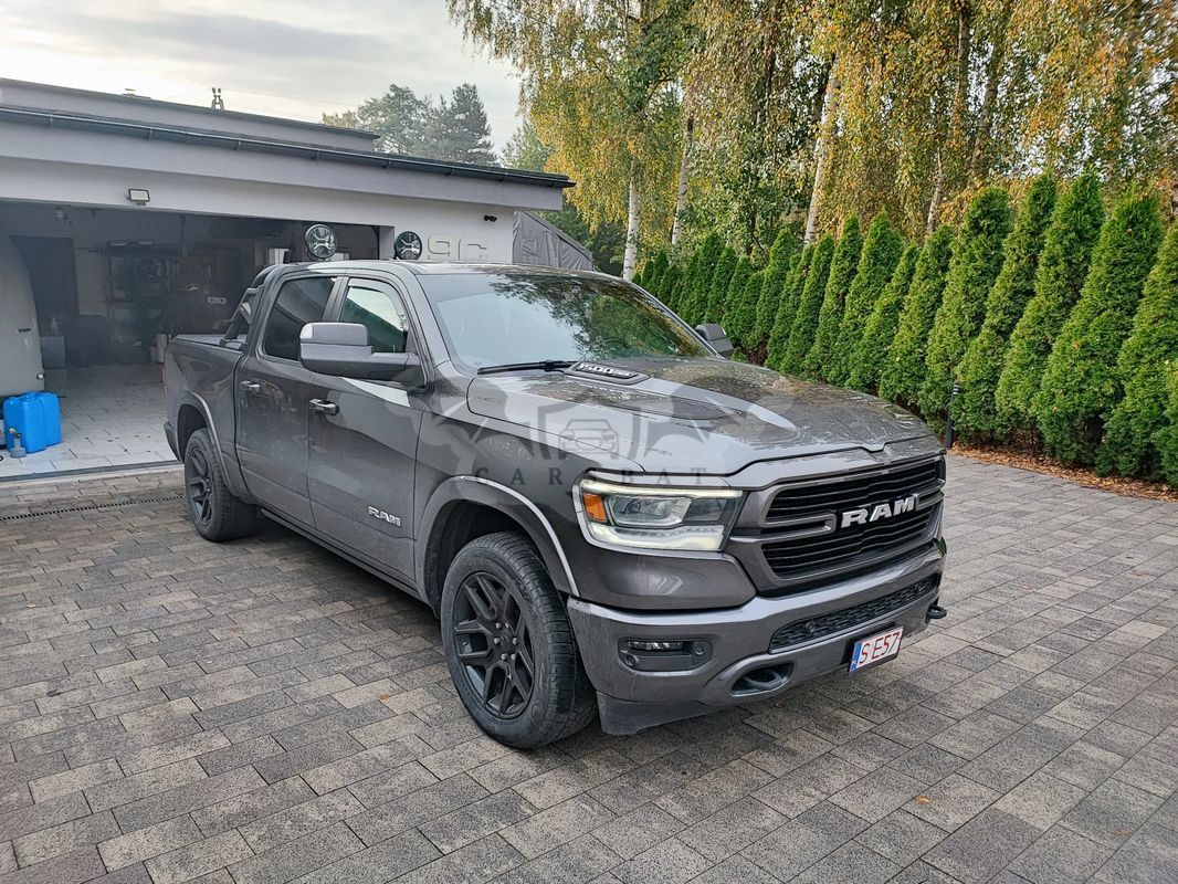 RAM 1500 5.7 Quad Cab Laramie 2021