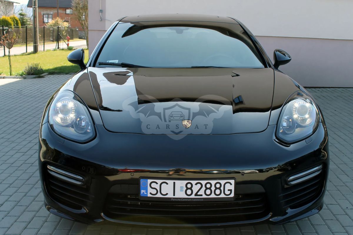 Porsche Panamera GTS 2015