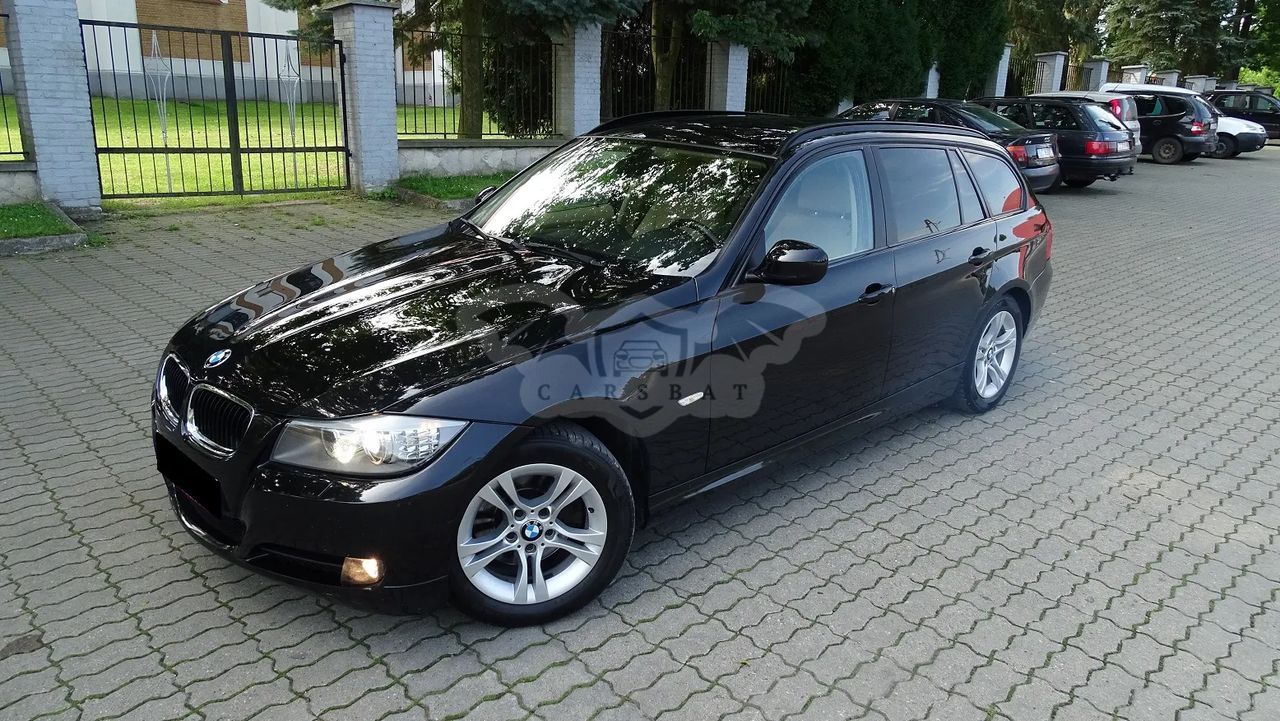 BMW 3 Series E90/E91/E92/E93 318d Touring 2011