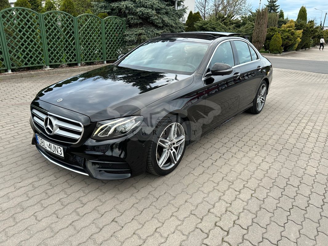 Mercedes-Benz E W213 220 d 4Matic 9G-TRONIC AMG Line 2017