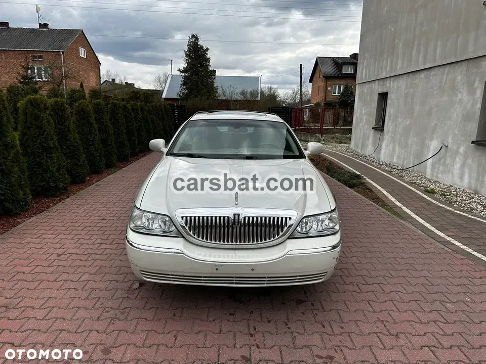 Lincoln Town Car 2006