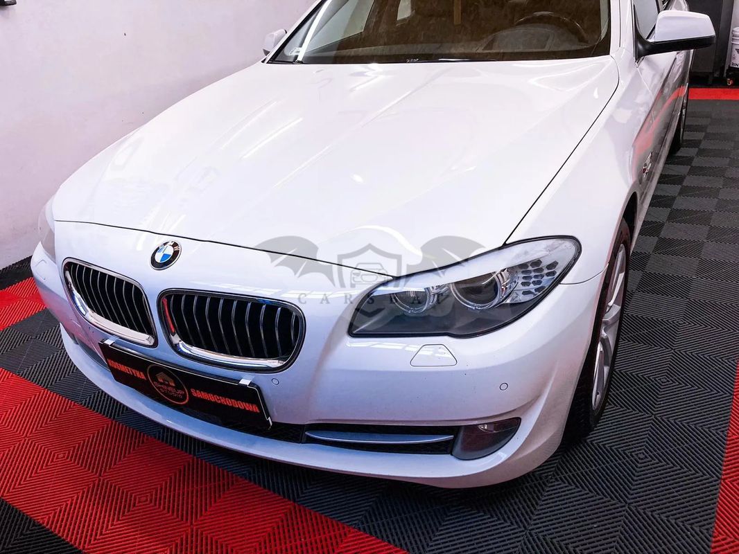 BMW 5 Series F10/F11 530d xDrive 2011