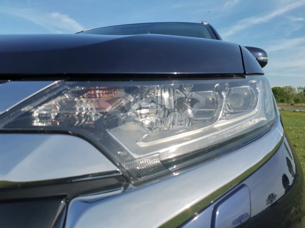 Mitsubishi Outlander III 2.0 Intense + Navi 4WD CVT 2017