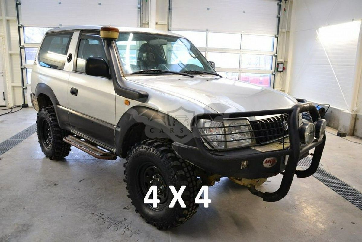 Toyota Land Cruiser III 2001