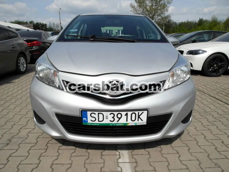 Toyota Yaris III 1.0 Life 2012