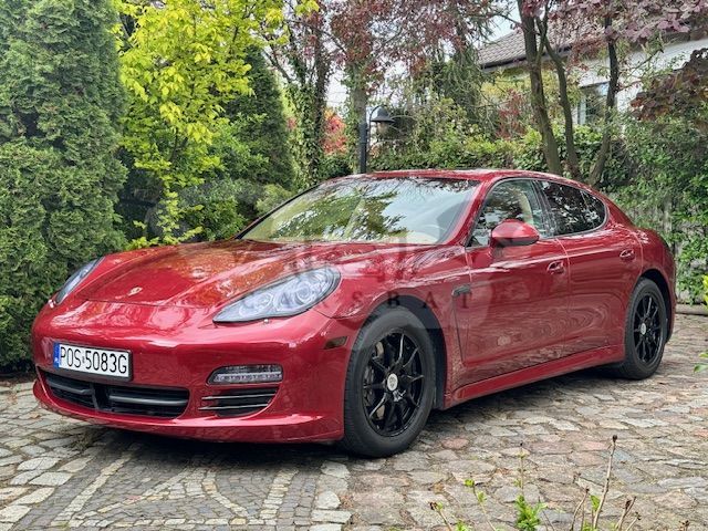 Porsche Panamera 4 Platinum Edition 2013