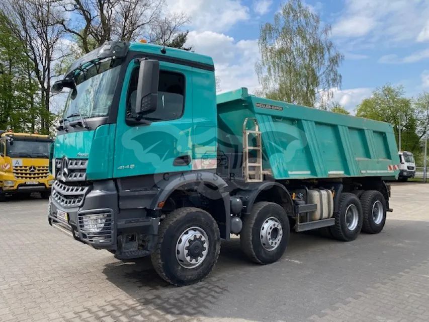 Mercedes-Benz Arocs 2016